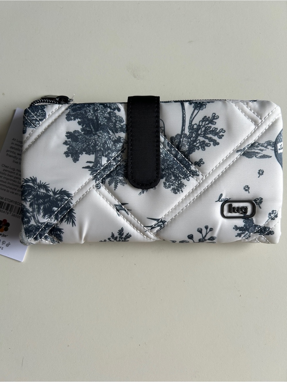 LUG TRAM LE RFID WALLET STORYBOOK BLACK NWT